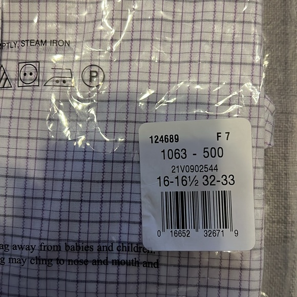 HOST PICK - Van Heusen Wrinkle Free Men’s Button up - Picture 4 of 10